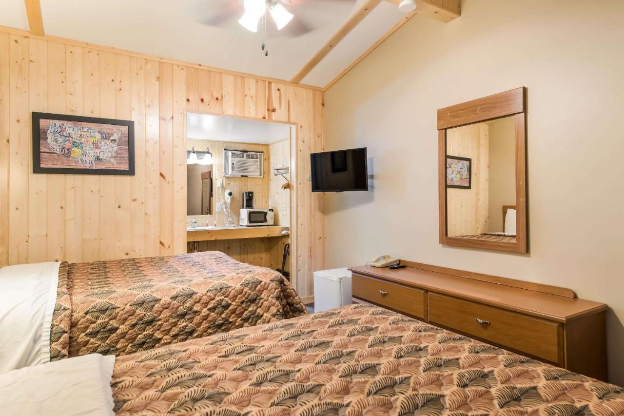 Econo Lodge Rice Lake المظهر الخارجي الصورة
