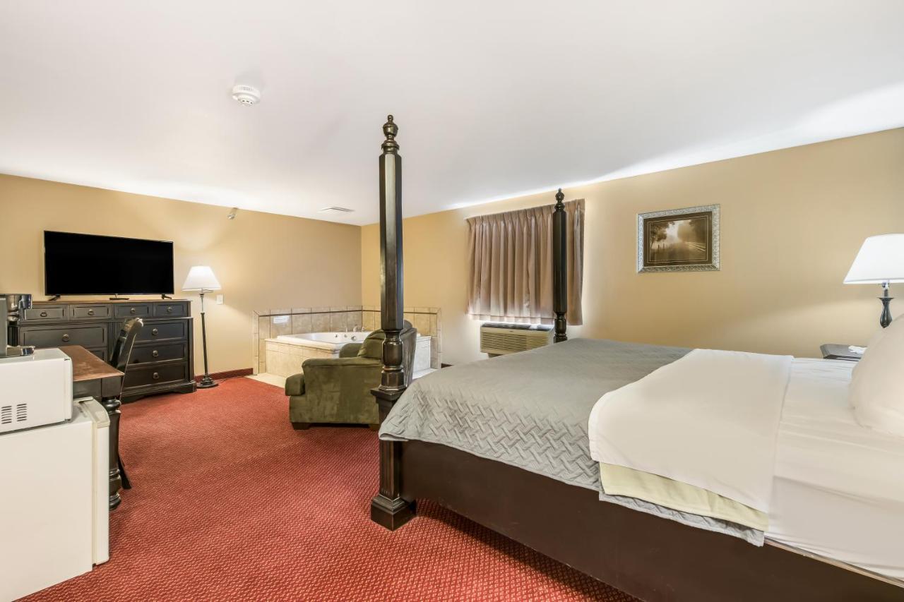 Econo Lodge Rice Lake المظهر الخارجي الصورة