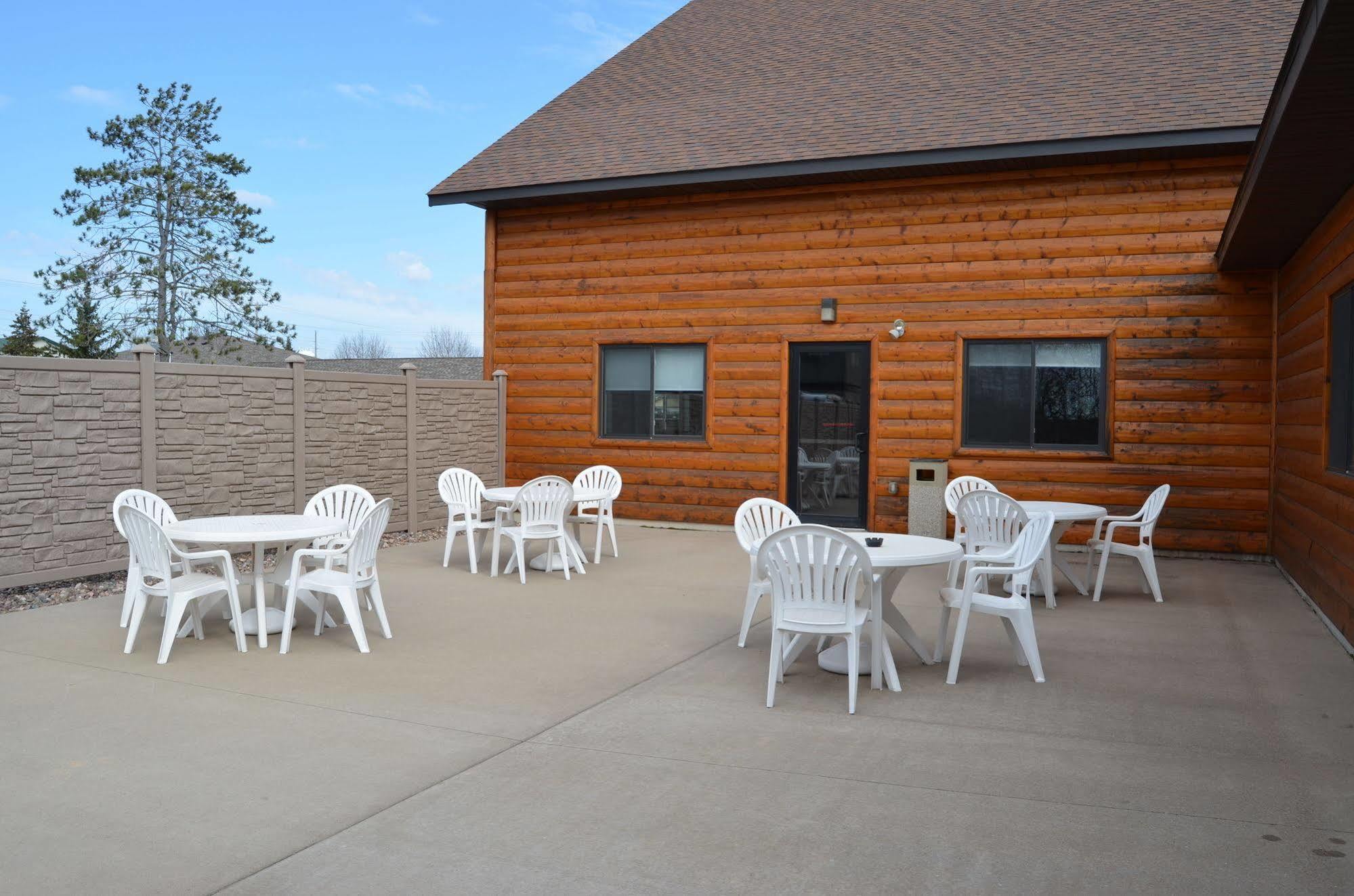 Econo Lodge Rice Lake المظهر الخارجي الصورة